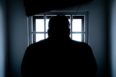 刑事訴訟的審限是多久,延期審理適用于哪些情形?