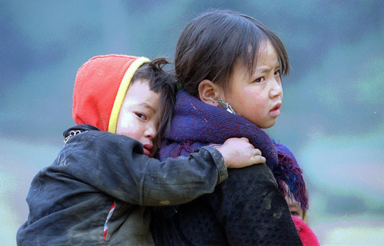 男子為了18萬，8年賣掉自己5名親生子女！