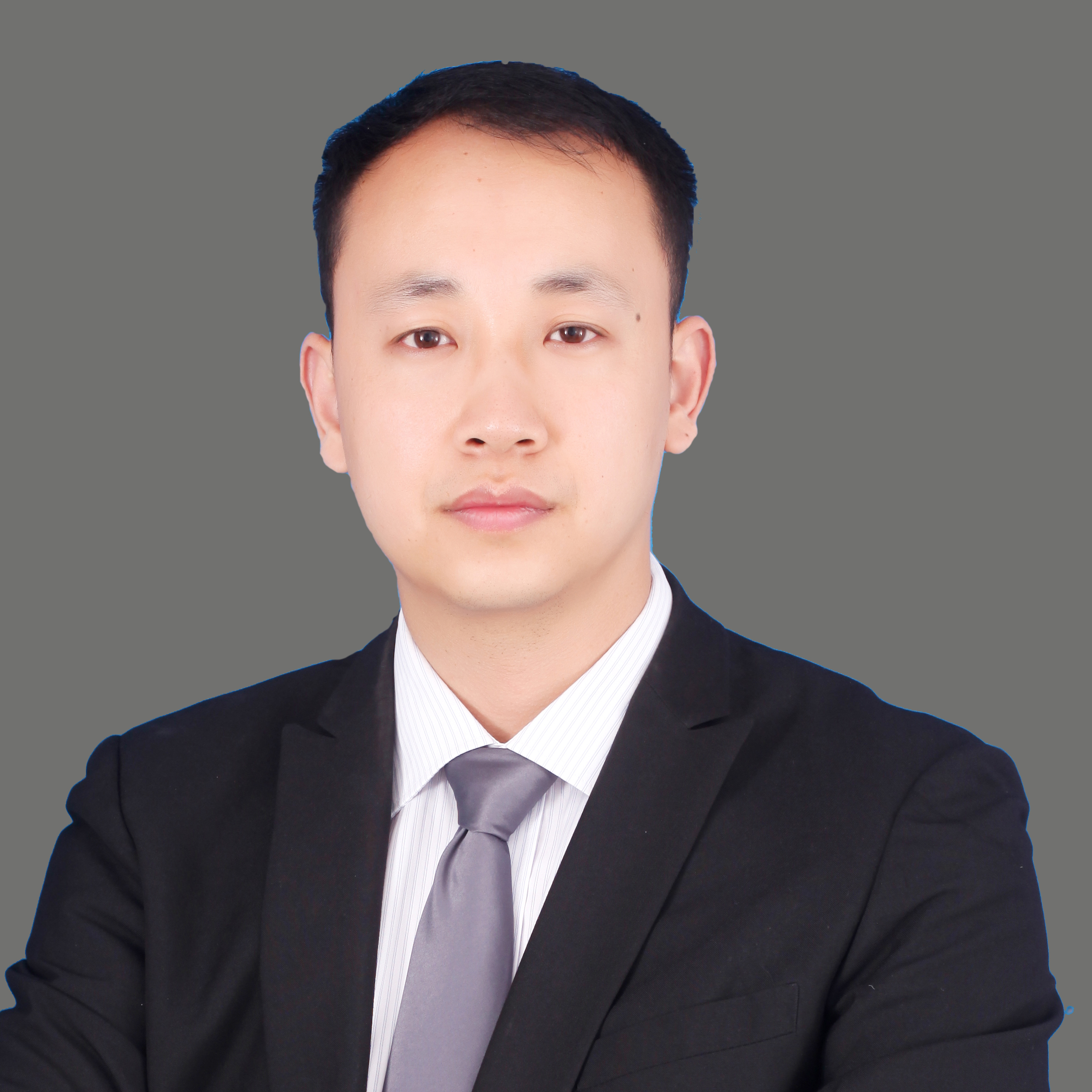 張磊律師
