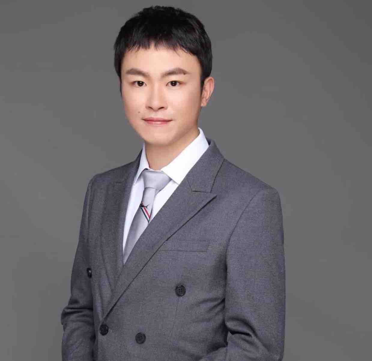 王梓權律師