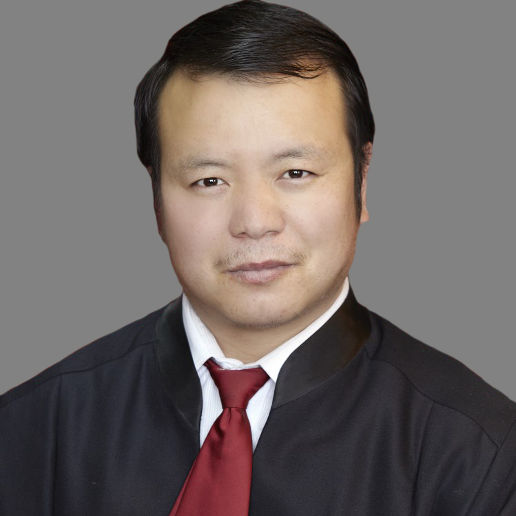 李吉福律師