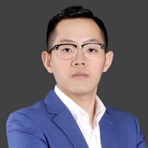 張逸群